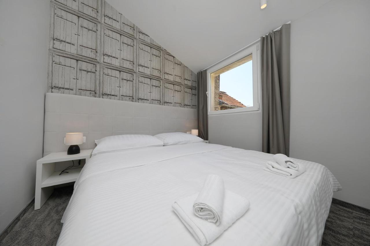 Downtown Boutique Hostel Zadar Exterior photo