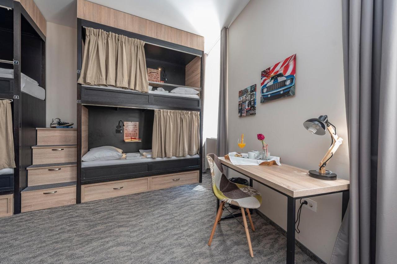 Downtown Boutique Hostel Zadar Exterior photo