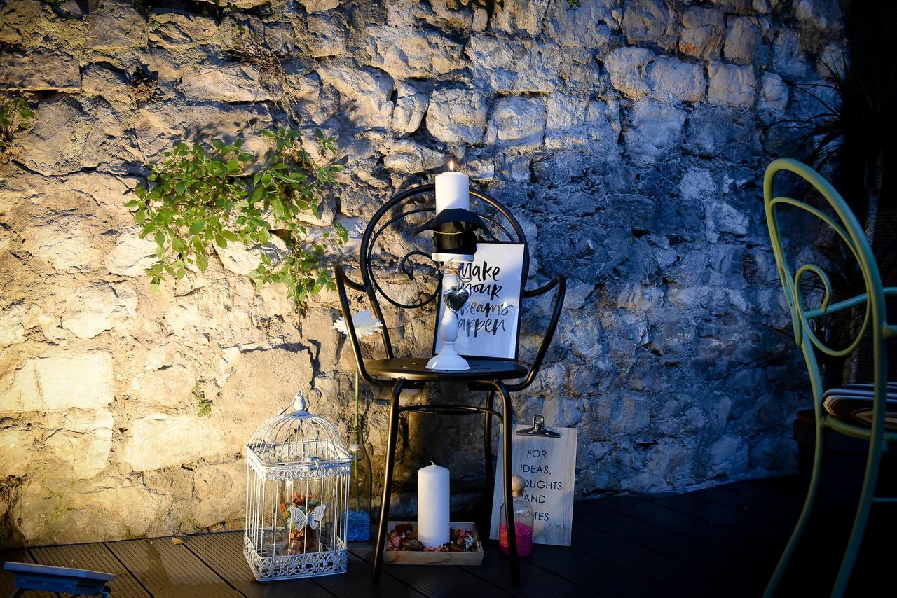 Downtown Boutique Hostel Zadar Exterior photo