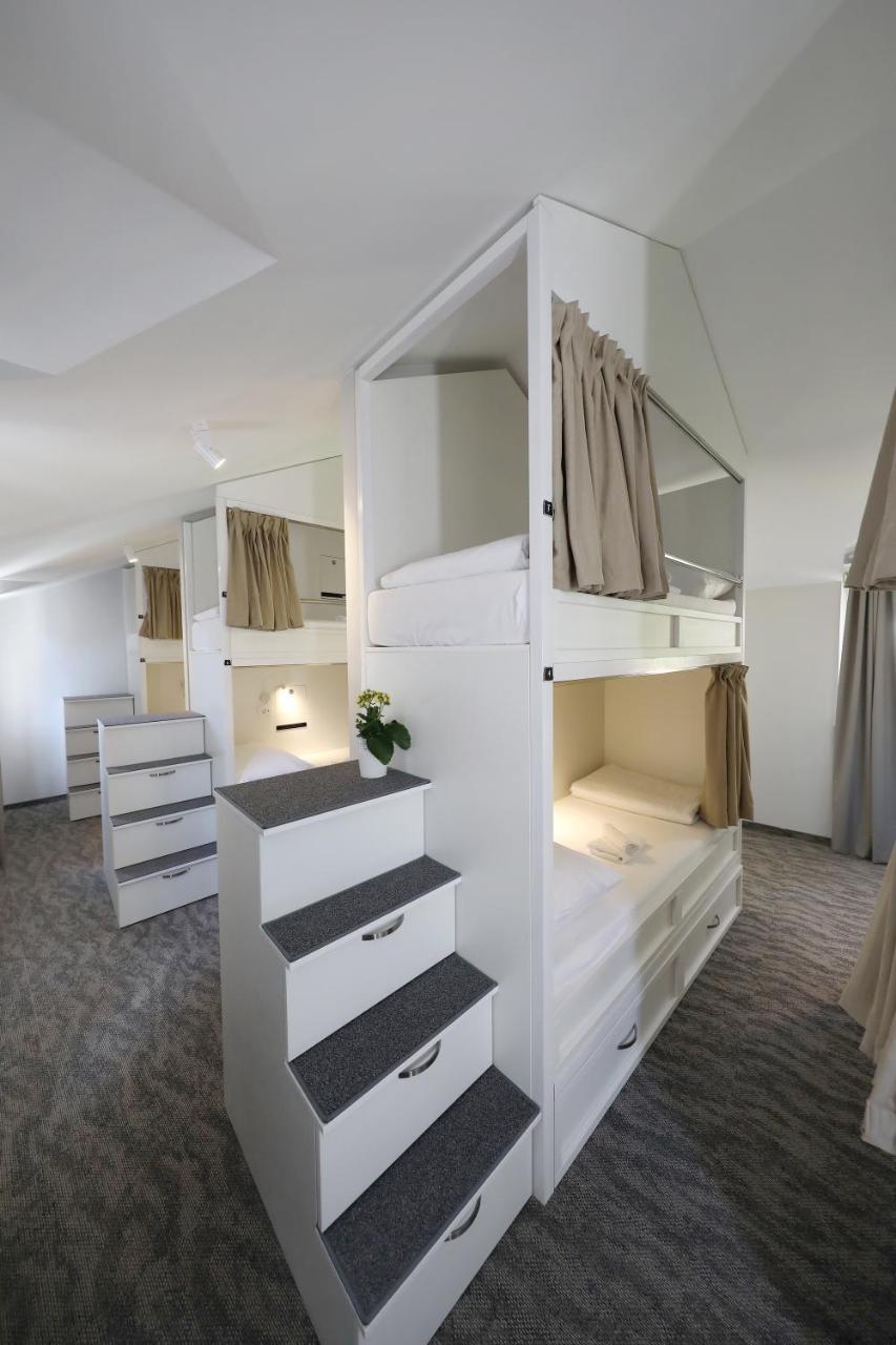 Downtown Boutique Hostel Zadar Exterior photo