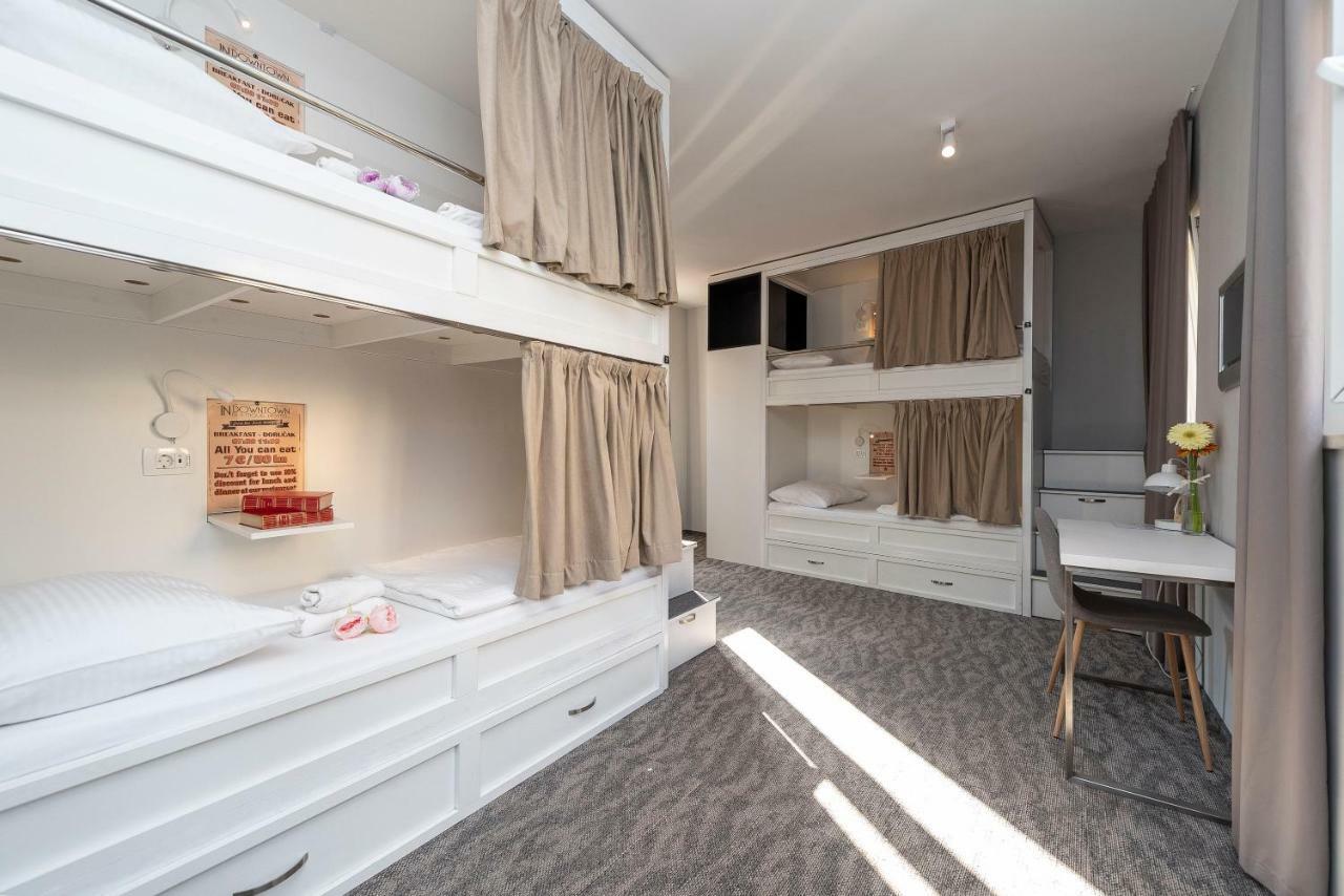 Downtown Boutique Hostel Zadar Exterior photo
