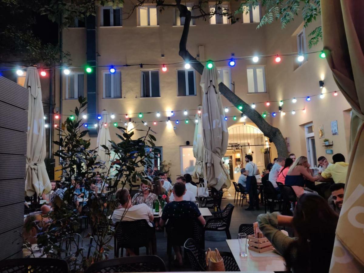 Downtown Boutique Hostel Zadar Exterior photo